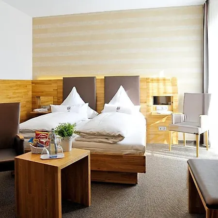 Zum Hirsch***s Hotel